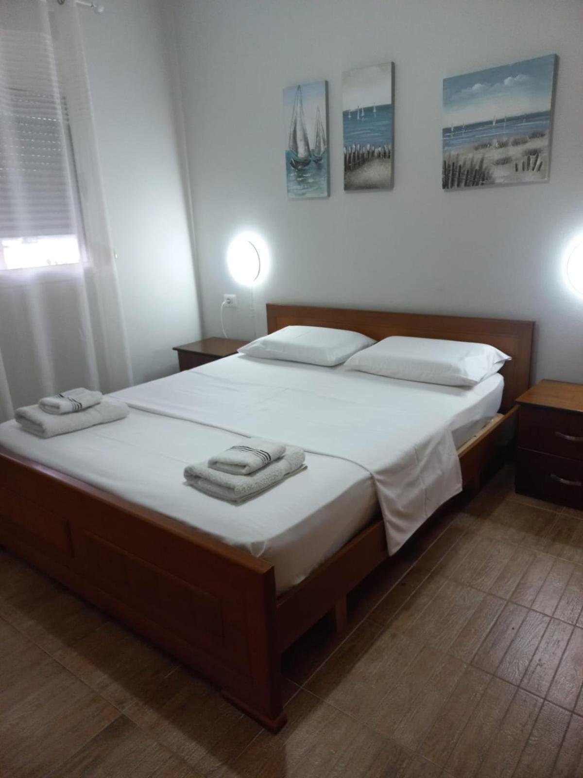 Aquamarine Sea View Apartament *